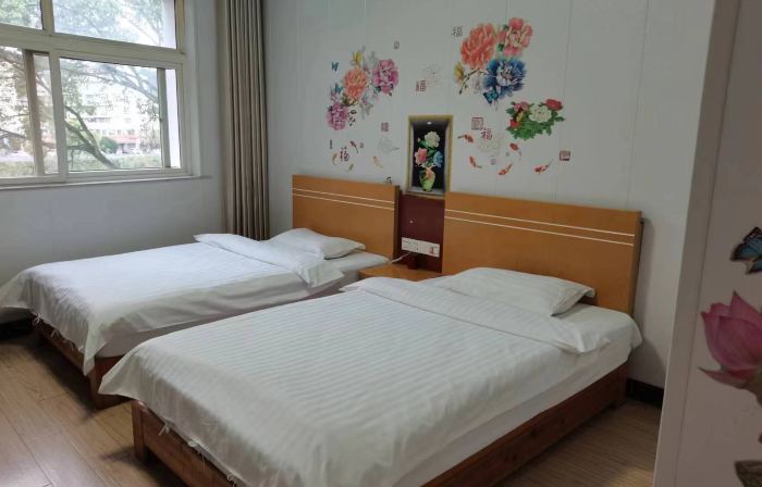 Anmen Huali Hotel