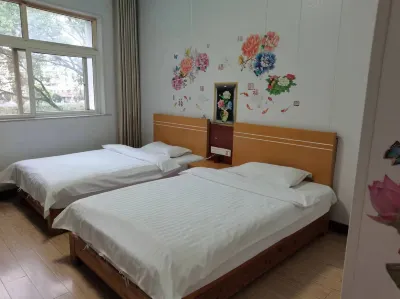 Anmen Huali Hotel Hotels near Guniu Jiangjiulong