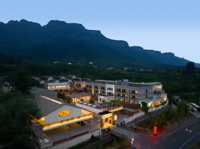 Dongluyuan Hotel Hotels near Linzhou Wenfeng Tower