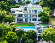 June Bay. sea and sunr i se Golf Pool Seaview Villa (Zhujiajian Nansha Store) Hotels near Anqi Alchemy Cave
