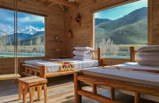 昭蘇夏特橋白河民宿