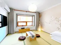 Yanji Hongsan Hotel (Yanbian University Internet-famous Wall) - Balkoner
