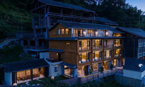 Jijing Zhaoxing Boutique Homestay (Zhaoxing Dong Village Branch)