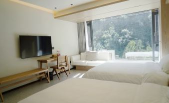 Wolong Nature Reserve Sanchuan Yue Homestay