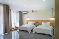 Linyun Mountain Residence (Zhaoxing Dong Village Scenic Area) - 3성급