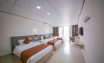 Weizhou Island Blue Bay Peninsula Hotel (Mazu Zumiao Branch)