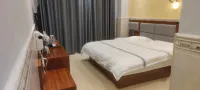 Dongxing Chengfeng Hotel - Mountain view