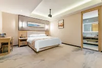 Weilai Lusu Smart Hotel (South Bus Station Hongqi Middle School)