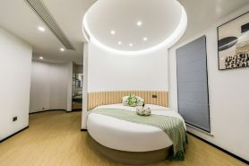 Yi Lan Cui Wei Hotel