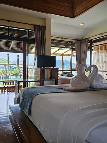 รูปภาพของสลักเพชรซีฟู้ด แอนด์ รีสอร์ท