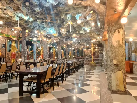 Hotel 01 Batam Отели в г. Batam Center