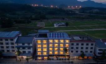 LUSHIN HOTELS&RESORTS