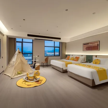 Ezzi Hotel