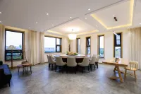 Yellow River Qiankun B&B Hotels in Pianguan