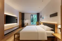 SFEEL DESIGN Hotel (Chengdu Shuangliu International Airport) Hotel dekat Southwest University for Nationalities (North Area)