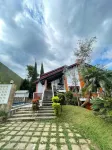 Maple House by Villa Istana Bunga - parkir