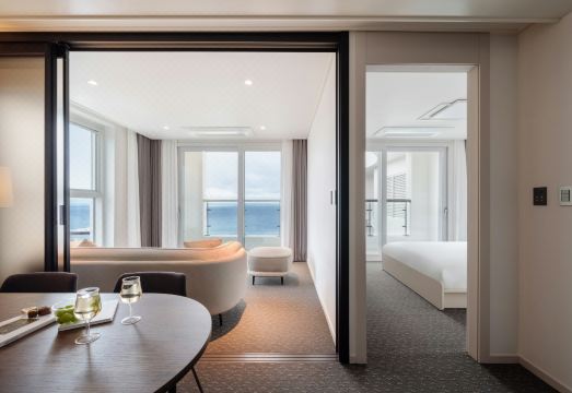 양양 호텔 객실 내부