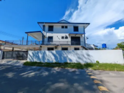 Riverside Lot No.1 Homestay at Kota Kinabalu プタタンのホテル