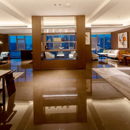 International  Hotel.LuoYang