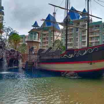 Grand Caribbean Condo Hotel Exterior