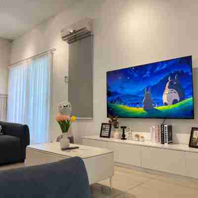 Corner House Puchong 18 pax BBQ Kid Friendly Rooms