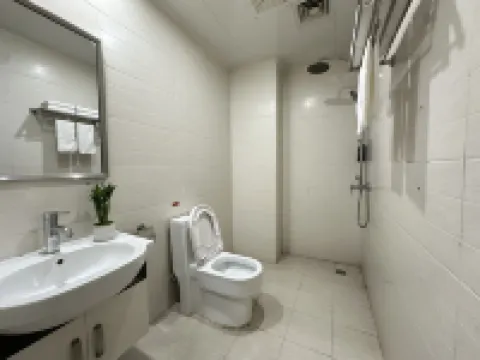 City Premium Hotel (Luoding Bus Station) Hotel di Luoding