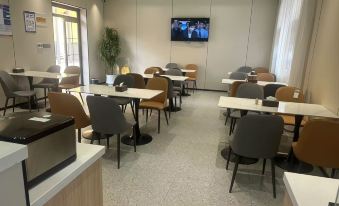 GreenTree Inn (Chuzhou North Station Experimental Middle School East Campus Branch)