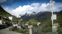 Siguniang Mountain Starry Peak Moonlit Cliff  Retreat（Changping Valley） - Mountain view