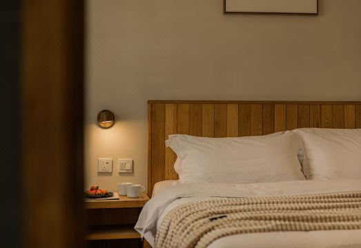 T innn · West Lake 실내