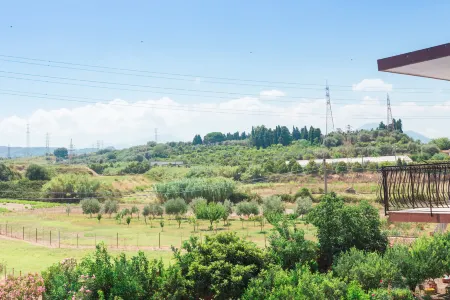 B&B Via Nazionale Отели рядом с достопримечательностью «The Castello di Milazzo»