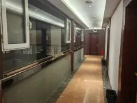 Liangshan Aikedo Grand Hotel (Longcheng Plaza) Hotels in Liangshan