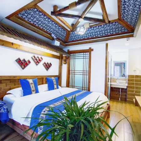 Zhangjiajie Wuling Spring Inn (72 Qilou Scenic Area)