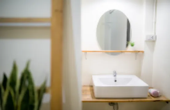 廊曼佩特拉高級旅館 鄰近廊曼火車站的酒店