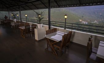 silver cascade munnar