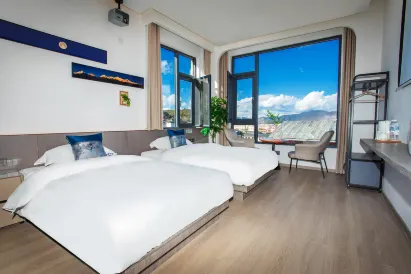 Shangri -La Shi Yue Li · Oxygen Viewing Homestay
