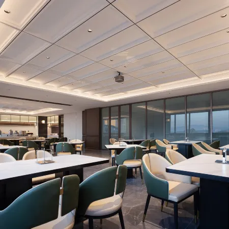YINSHAN LAKE HOTEL