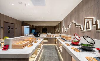 PALACE Hotel(Beijing Shunyi Ideal Automobile Base)