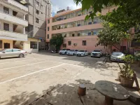 Yimen Sijichun Hotel - Parkering