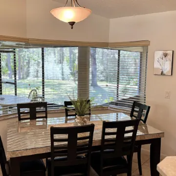 Cozy, Private Home Close to the I95 Exit 284