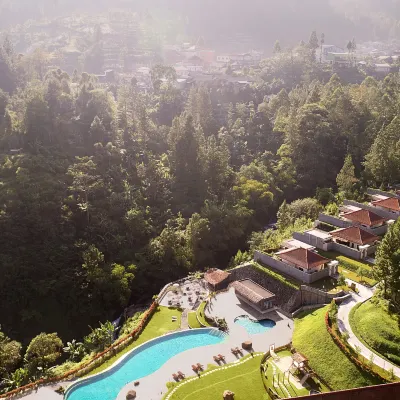 Joglo Ageng Guci Tegal Hotels in Bumijawa