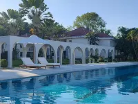 Yurui Hot Spring Garden Hotel Hotels in Ruili