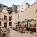 Le Jardin de Verre by Locke Hotel a V arrondissement di Parigi