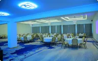 Check Inn Hotel