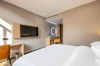 GINLAN SONG TANGQI - balcony