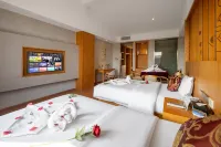 Zizhuyuan Hotel - balcony
