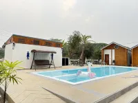 Pobruk Resort Hotel a Tha Bo