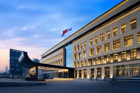 Hetai Yunqi Hotel (Jinan Hanyu Jingu & High-tech Wanda Plaza Branch) Отели рядом с достопримечательностью «Yan Spring»