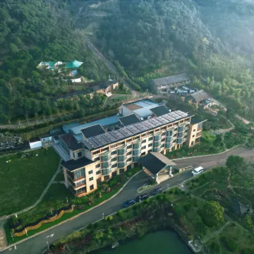 Kaiyuan Resort Hotel Hotels near Yunü Lake Scenic Area