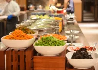 Hilton Garden Inn Jiuzhaigou - 朝食