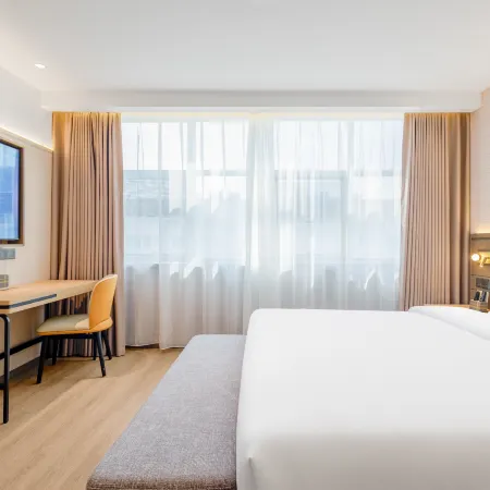 Homeinn Plus Hotel (Xiangshan Wanda Plaza)
